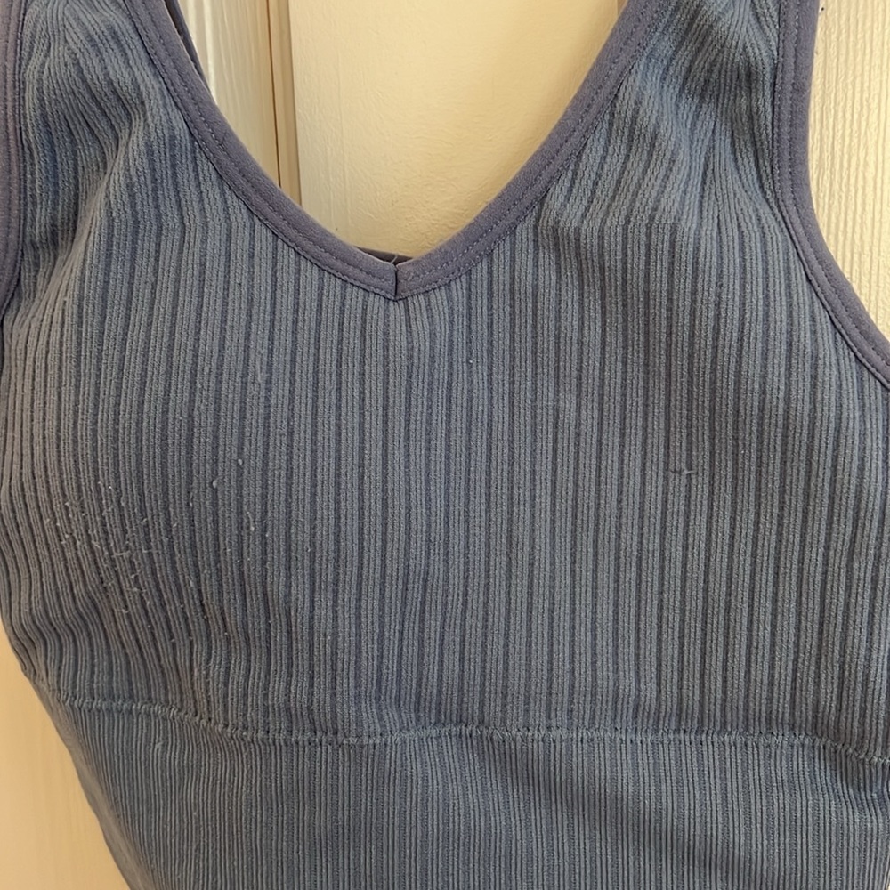 M/L Blue Padded Top - Picture 2 of 6